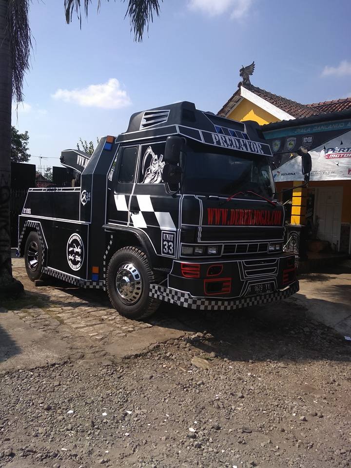 JASA DEREK TRUK BUS TRONTON di BANTUL YOGYAKARTA 087838339443