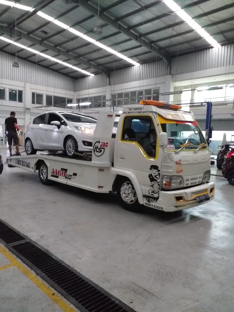 TOWING MOBIL WONOSARI 081226311774